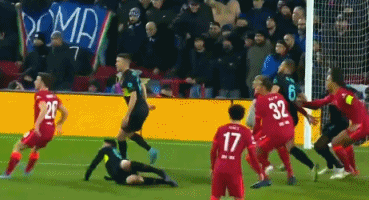 足球欧冠16强对阵出炉，多场焦点战提前上演