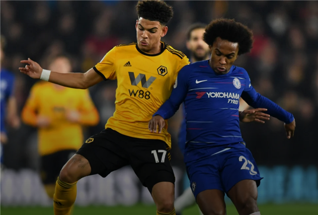 中超比赛亮点：上海海港2-1取胜山东泰山,